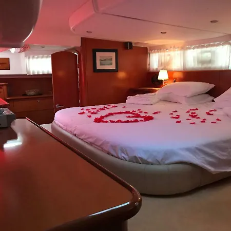 Charter Boat Salento