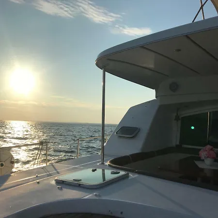 Charter Boat Salento Hotel na wodzie *
